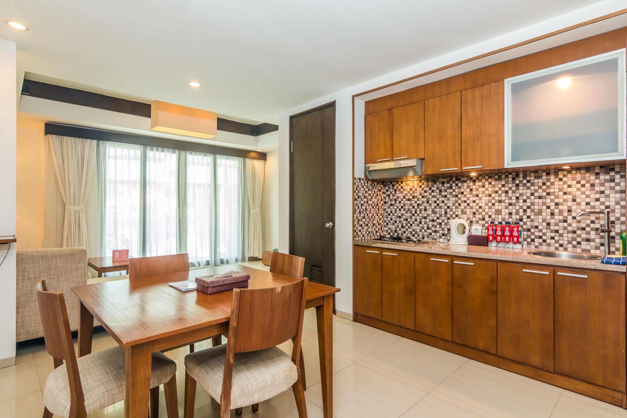 Zen Rooms Dewi Ratih Seminyak Kuta Lombok Exteriér fotografie
